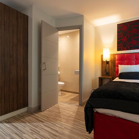 Simply Rooms & Suites London Exterior photo