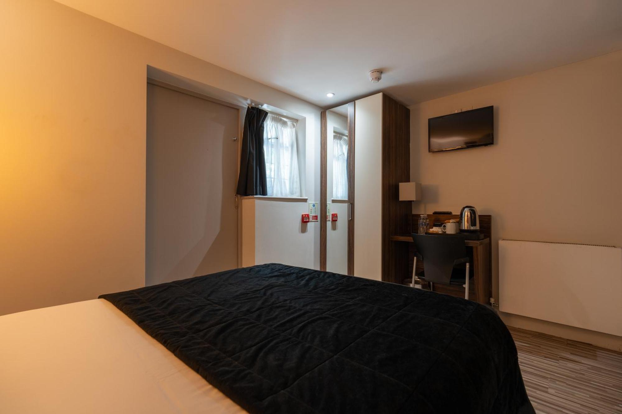 Simply Rooms & Suites London Exterior photo